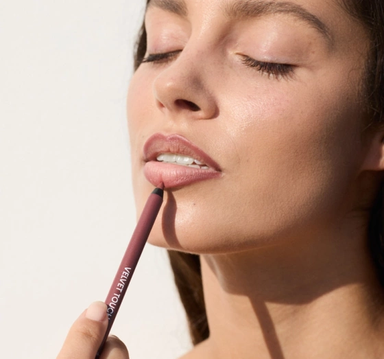Gosh Velvet Touch wodoodporna konturówka do ust 009 Rose 1,2 g