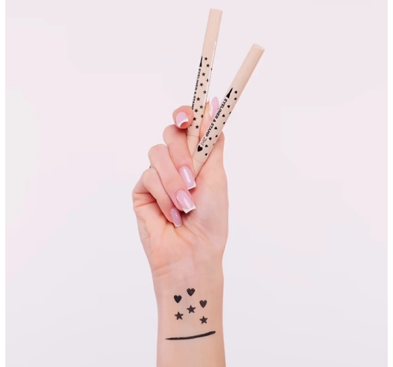 Eveline Cosmetics eyeliner ze stemplem Serce