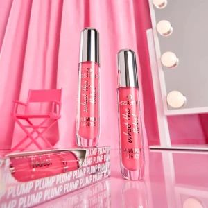 Essece What The Fake! Plumping Lipgloss błyszczyk powiększający usta 102 Pink About It 4 ml