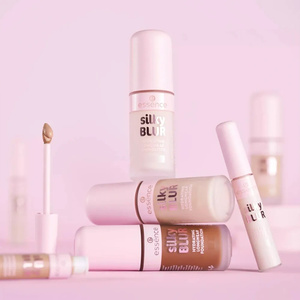 Essence Silky Blur Hydrating Longwear Foundation nawilżający podkład do twarzy 20 30 ml