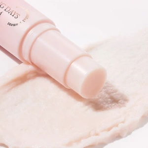 Aperire Blooming Days Glow Balm rozświetlający balsam w sztyfcie 01 Pure 9,5 g