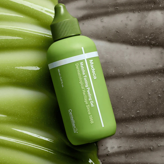 Centellian24 Madeca Matcha Toner Peeling Gel tonizujący żel peelingujący do twarzy z matchą 150 ml