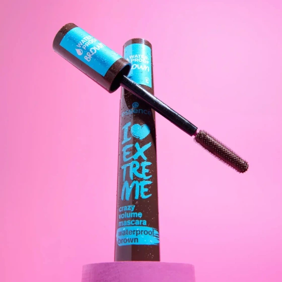 Essence I Love Extreme wodoodporny tusz do rzęs 01 Cozy Brown 12 ml